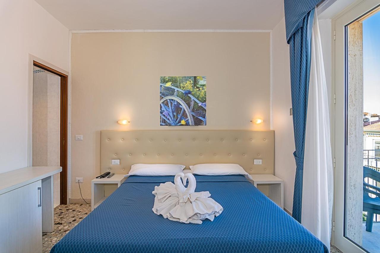 Hotel Caribe Viareggio Exterior foto