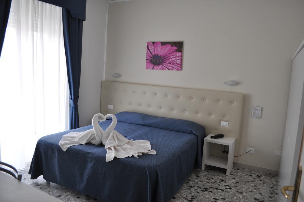 Hotel Caribe Viareggio Habitación foto