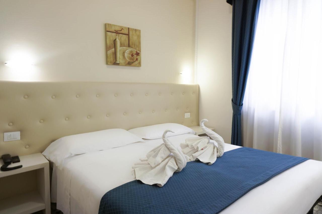 Hotel Caribe Viareggio Exterior foto